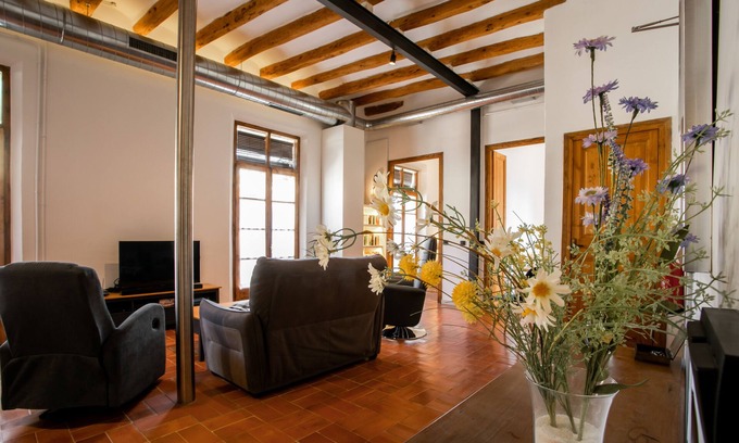 Barbera de la Conca Maison | Hidden gem with spectacular rooftop chillout area