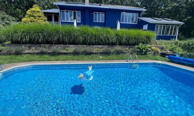 New Milford Maison | Hidden Gem on Private Road - Hike; Swim, Ski, Sauna; Relax - Repeat!