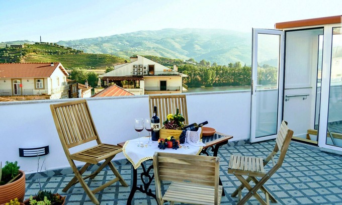 Peso da Regua Maison | Hidden Gem w/ Rooftop - City Center & Douro View