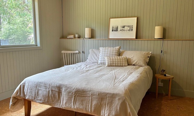 East Warburton Maison | Hidden River, relaxed house down along the river.