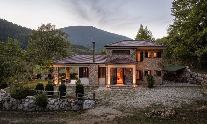 Zarouhla Appartement | Hidden Stone Chalet