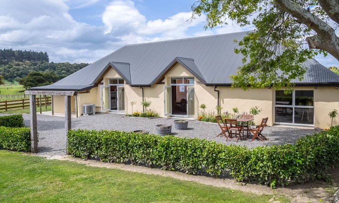 Martinborough Maison | Hidden Valley Getaway