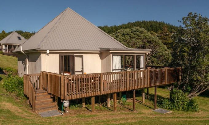 Onemana Maison | Hideaway - Onemana Holiday Chalet