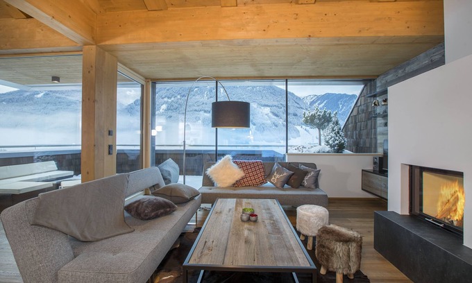 Schonbach Maison | HIGH-END PENTHOUSE┃3BR┃KITZBÜHEL ALPS┃UP TO 8 GUESTS┃SAUNA┃