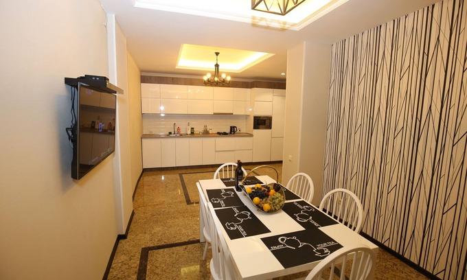 Saburtalo Appartement | APPARTEMENTS HAUT DE GAMME dans le centre de Tbilissi avec transfert gratuit de / vers l'aéroport