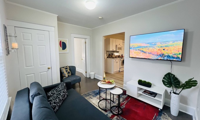 Stamford Appartement | ❤️High-Line Harbor Pad 2 BDTrain🚊Harbor Point Access 40 Minutes to NYC