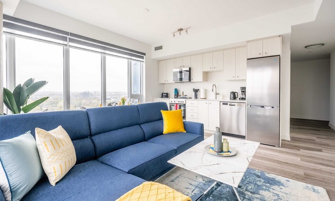 Kitchener Copropriété | High Rise 1BR Condo w Balcony & Beautiful Views