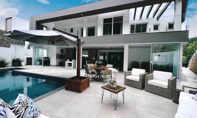 Itacorubi Maison | High standard house with pool - Florianópolis