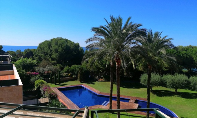 Torredembarra Appartement | HAUT STANDING DUPLEX SEA 1ère ligne gymnase et piscine chauffée