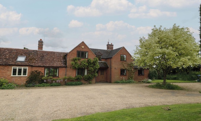 Stratford-upon-Avon Cottage | Highcroft, STRATFORD-UPON-AVON