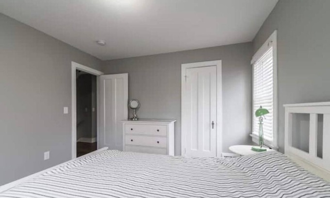 Cleveland Heights Maison | Highly refined and fully remodeled heights home