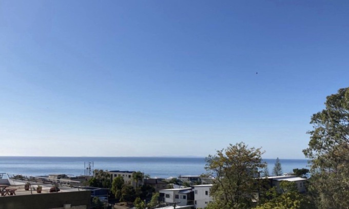 Kings Beach Appartement | HIGHPOINT UNIT 2 - Enjoy the beach, cafes and shops all within walking distance