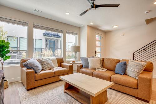 Weber County Maison | Hike and Ski Townhome 8 Mi to Dtwn Ogden!