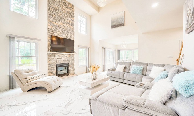 Kresgeville Maison | Deck & Yard: Spacious Poconos Home