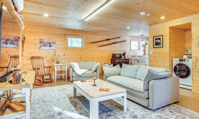 Alton Cabine | Hiking & Snowmobile Trails On-Site: Alton Retreat!