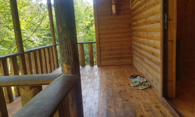 Astara Maison | Hiking with Thermal bath relaxation in Astara