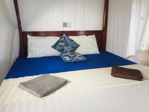 Unawatuna Maison | Hill cottage - ocean view