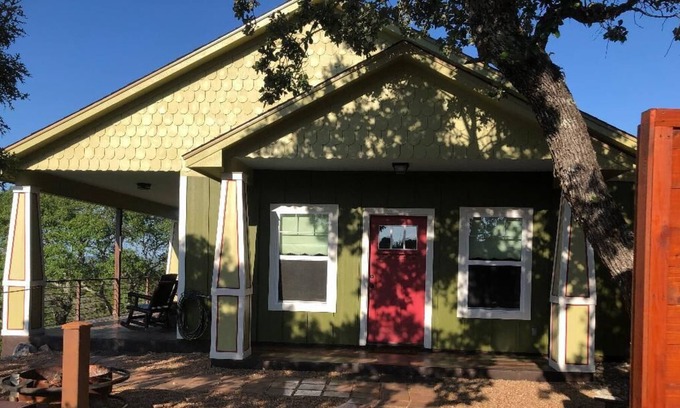 Bulverde Maison | Hill Country Bungalow with private back patio. 8 miles to the Guadalupe River.
