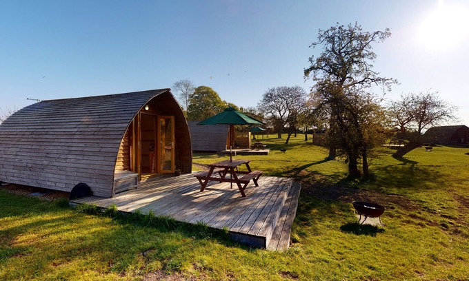Leighton Buzzard Autre | Hill Farm and Orchard