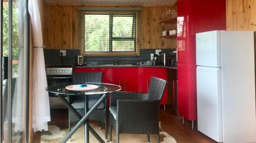Hazyview Appartement | Hill Top Cabin - Self Catering Accommodation