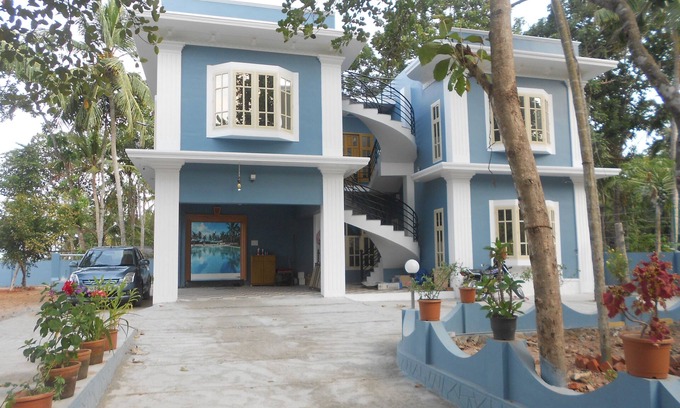 Thiruvananthapuram Maison | Propriété au sommet d'une colline à 3 à 5 miles du centre-ville