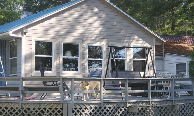 Chippewa Bay Maison | Hill Top River Retreat