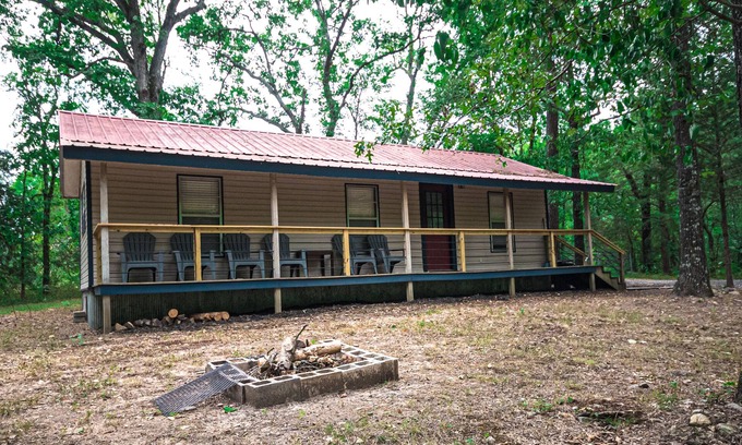 Board Camp Cabine | Hillbilly Hideaway at Wolfpen Gap