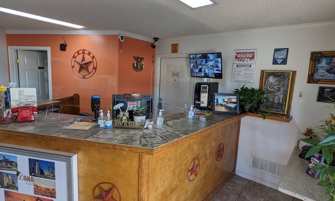 Ozona Hôtel | Hillcrest Inn & Suites
