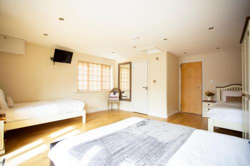 Cleeve Cabine | Hillcroft Accommodation