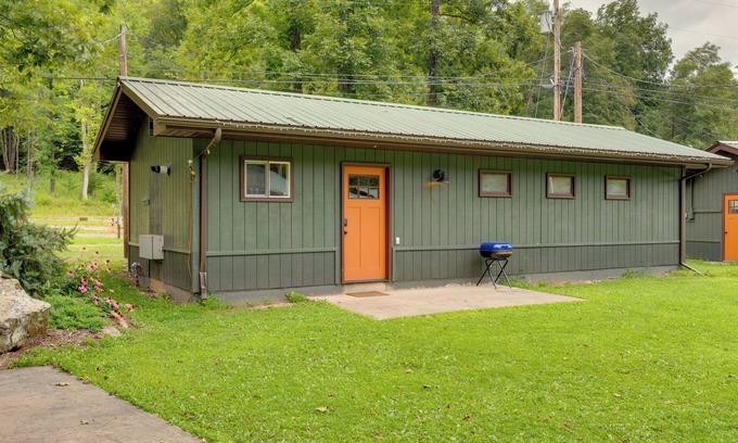 Hillsgrove Cabine | Hillsgrove Cabin: 9 Mi to Worlds End State Park!