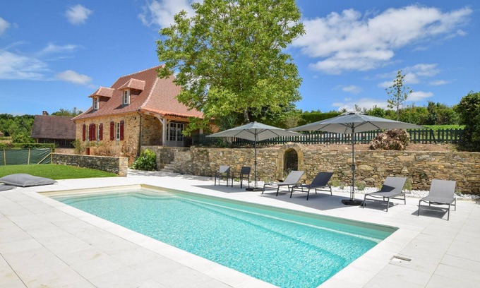 Saint-Medard-d'Excideuil Cottage | Spacieuse maison périgourdine rénovée