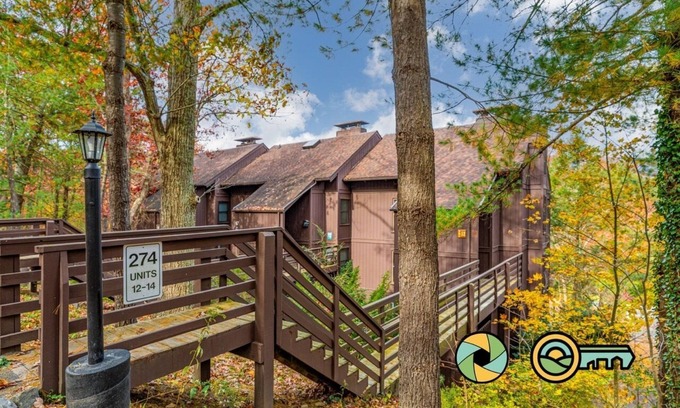 Basye Copropriété | Hilltop Haven - classy comfy mountain condo!