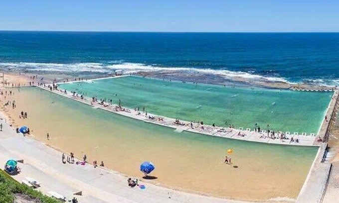 Merewether Maison | Hilltop Hideaway - Family Escape