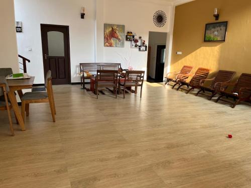 Elpitiya Appartement | Hilltop Palace Elpitiya