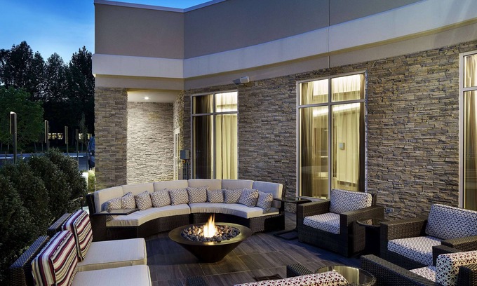 Town of North Hempstead Hôtel | Hilton Garden Inn Roslyn