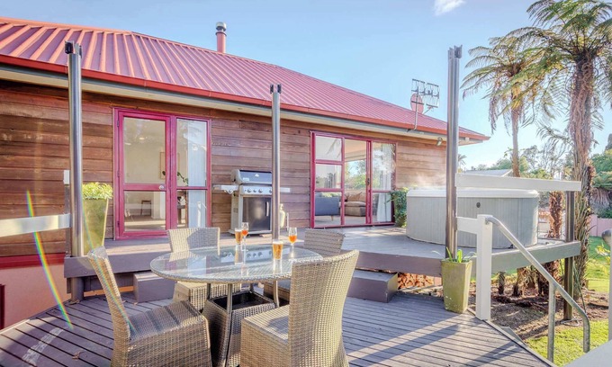 Lynmore Maison | As You Do Retreat