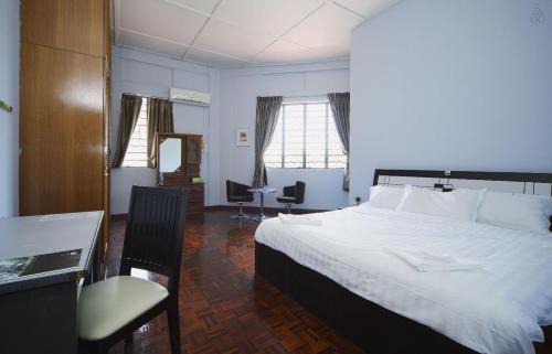Tanjung Aru Maison | Hin Loi Guesthouse