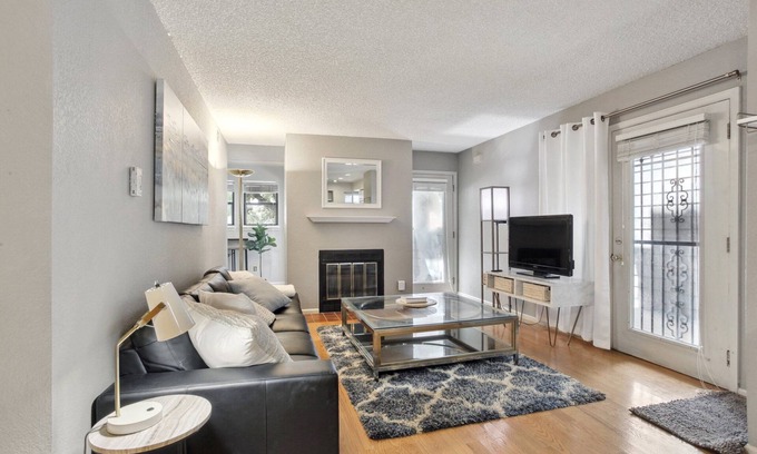 Speer Copropriété | Hip Historic Baker Area Condo - Individual Garage Parking Included!