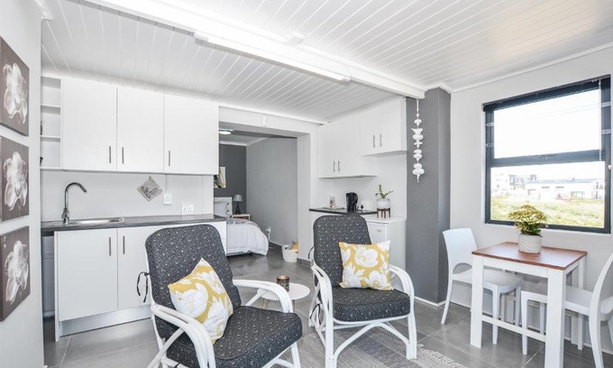 Yzerfontein Appartement | Hip-Nautic