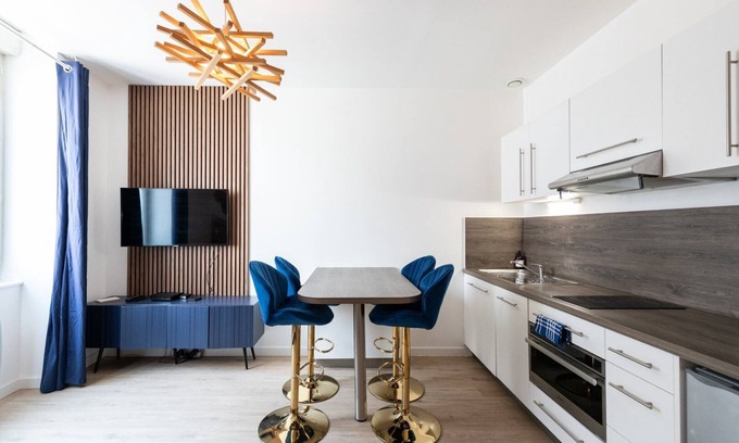 Gorge de Loup Appartement | Le Hirvi - cocon zen et épuré à 10min Vieux Lyon