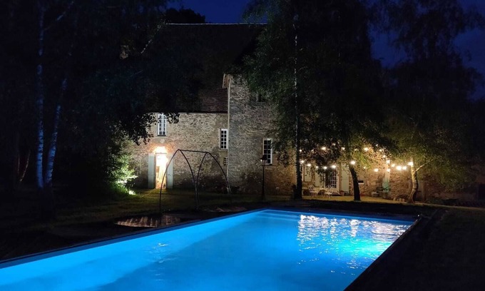 Saint-Germain-les-Belles Maison | Historical Family Château W/priv Pool, Hidden Gem! Close to Amenities