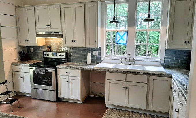 Sturgis Autre | Historic 1851 Farmhouse Retreat