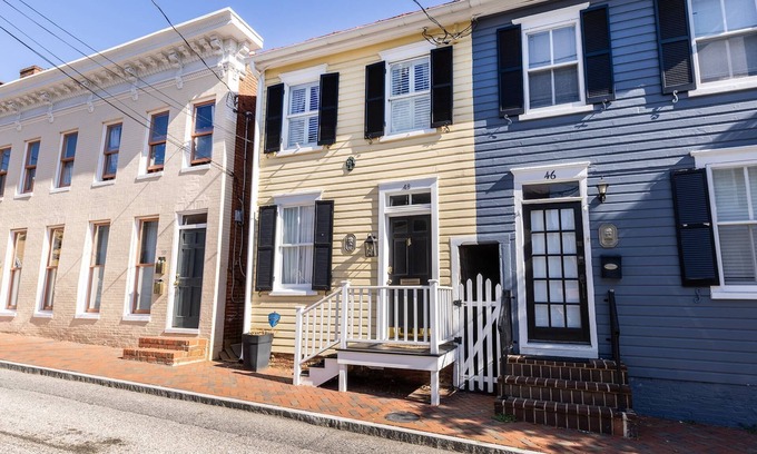 Historic District Maison | Historic Annapolis Retreat – Steps from the Statehouse & City Dock with Parking and Private Patio