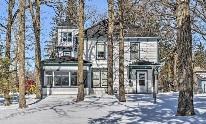 Backus Maison | NOUVEAU! 'Bailey House' historique Pine Mtn. Lake Home!
