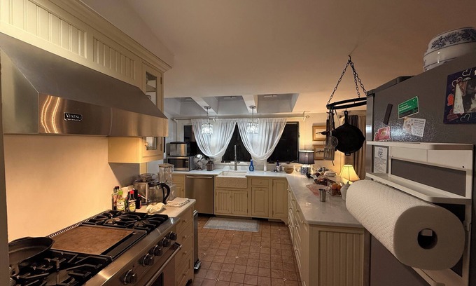 Port Jefferson Appartement | Historic Beautifully Preserved 1800’s Retreat - Large 1bd Apt in PJ Village