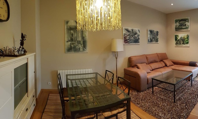 Mondariz-Balneario Appartement | Historic building Mondariz-Balneario: peace, tranquility, ideal for teleworking