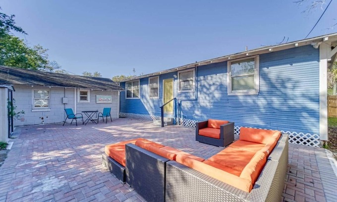 Ybor City Maison | Historic Bungalow & In-law Suite | Clean & Comfy