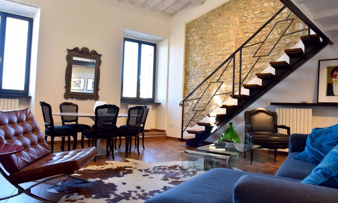 Spoleto Appartement | Centre historique de Spoleto / Terrasse avec des vues fantastiques / Voiture unneccesary