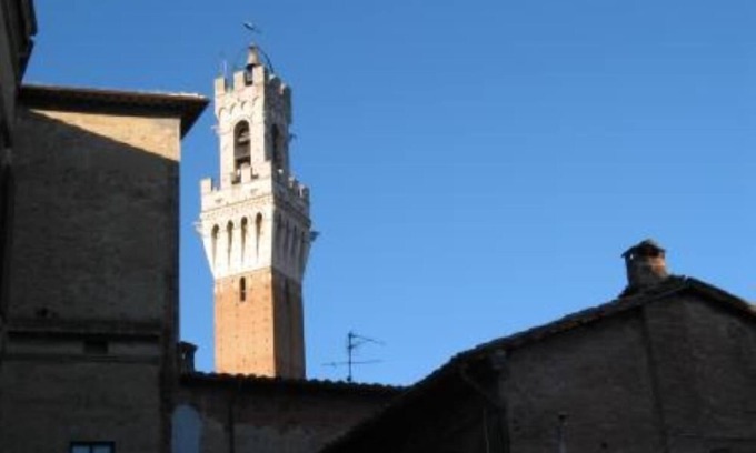 Siena Historical Center Appartement | HISTORIQUE, APPARTEMENT CENTRAL, AVEC JARDIN PRIVÉ