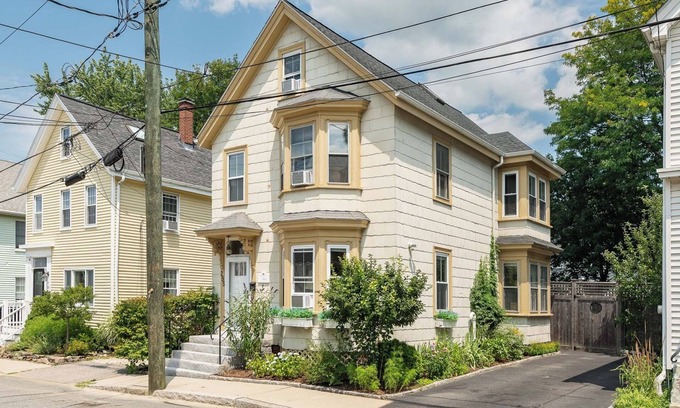 Portsmouth Maison | Historic Charm, Modern Comfort